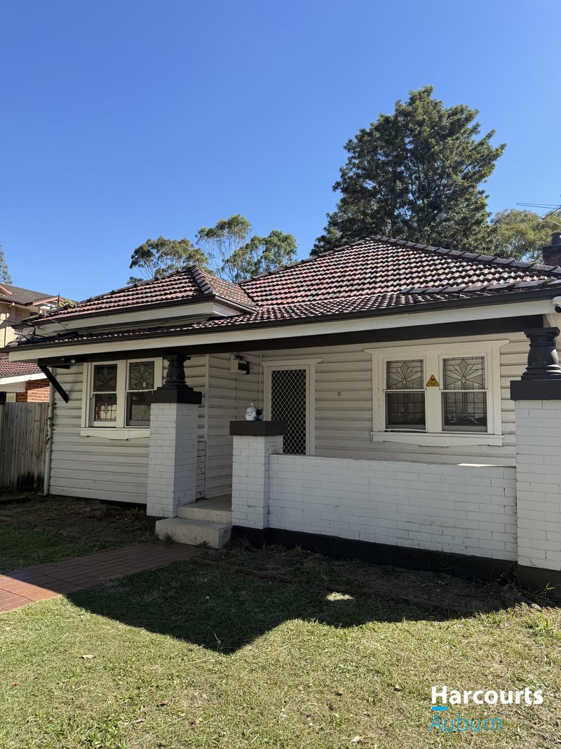 Photo - 9 Addlestone Road, Merrylands NSW 2160 - Image 1