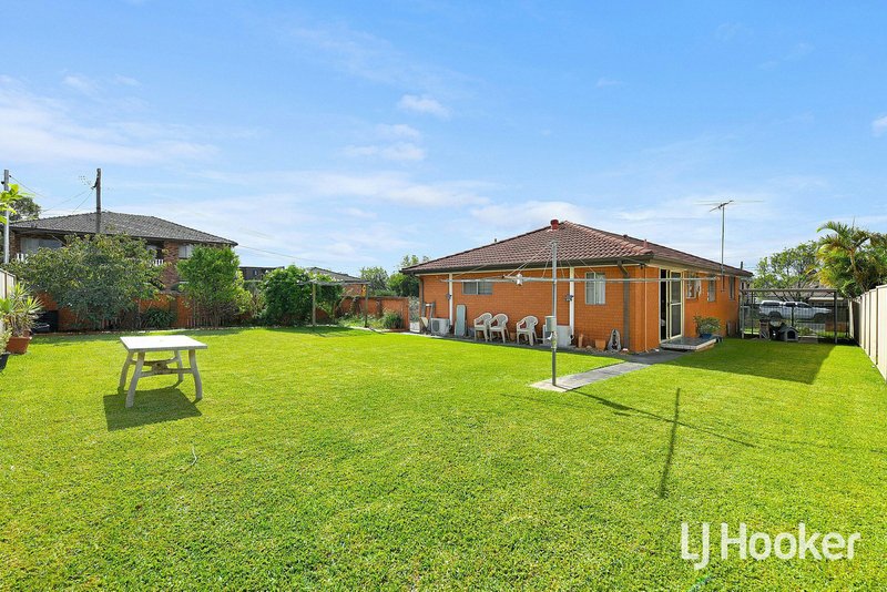 Photo - 9 Adeline Street, Bass Hill NSW 2197 - Image 7