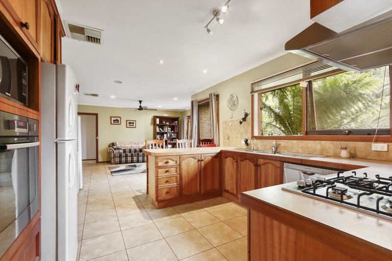 Photo - 9 Admiral Court, Lilydale VIC 3140 - Image 7