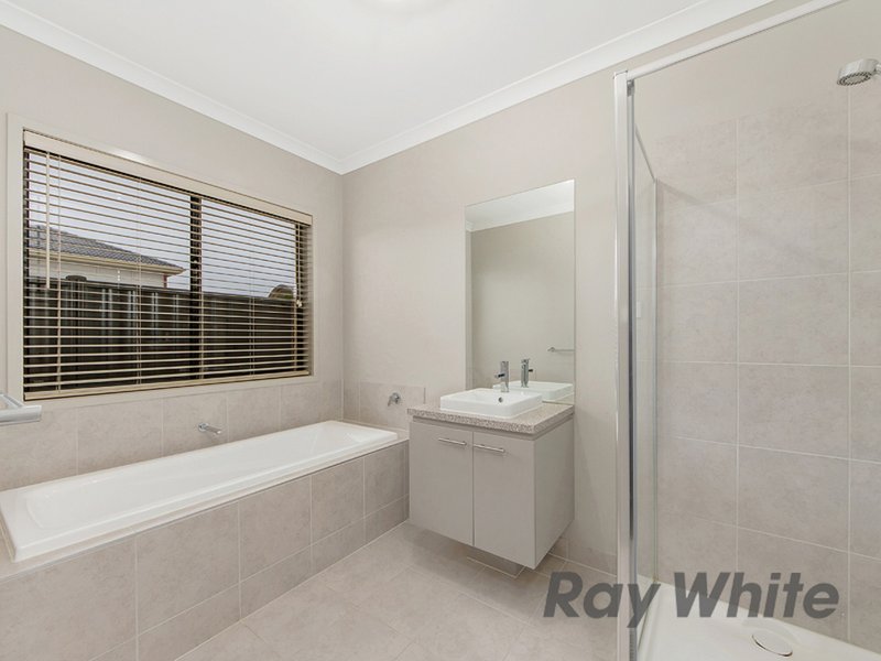 Photo - 9 Albanvale Drive, Albanvale VIC 3021 - Image 5