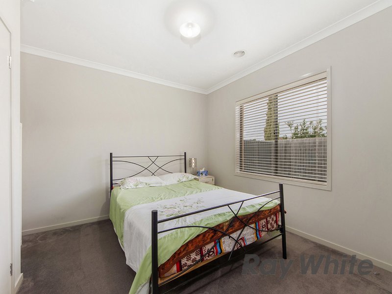 Photo - 9 Albanvale Drive, Albanvale VIC 3021 - Image 8