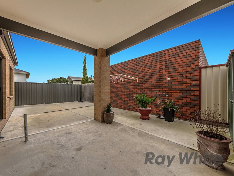 Photo - 9 Albanvale Drive, Albanvale VIC 3021 - Image 9