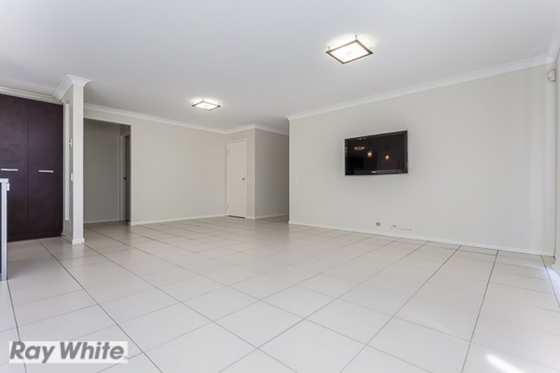 Photo - 9 Albany Court, Murrumba Downs QLD 4503 - Image 8