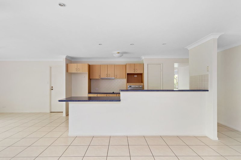 Photo - 9 Alberic Court, Eatons Hill QLD 4037 - Image 8