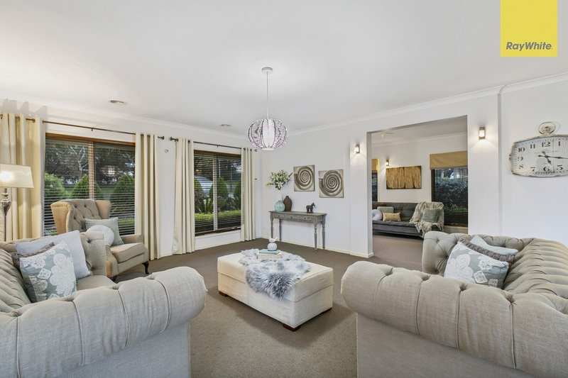 Photo - 9 Alexia Drive, Berwick VIC 3806 - Image 2