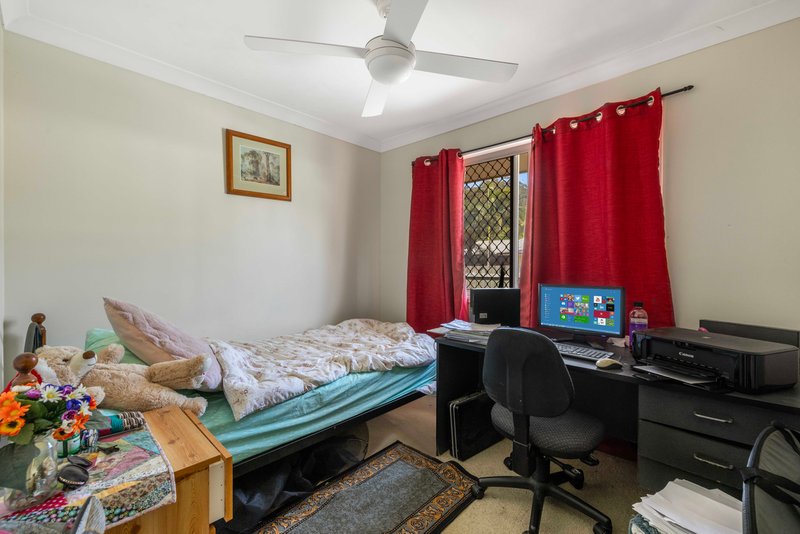 Photo - 9 Allamanda Avenue, Little Mountain QLD 4551 - Image 9