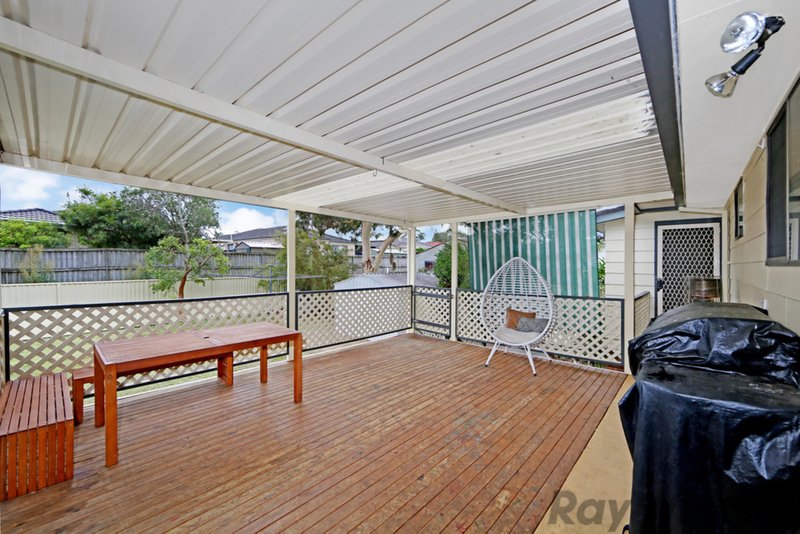 Photo - 9 Allambee Crescent, Blue Haven NSW 2262 - Image 5