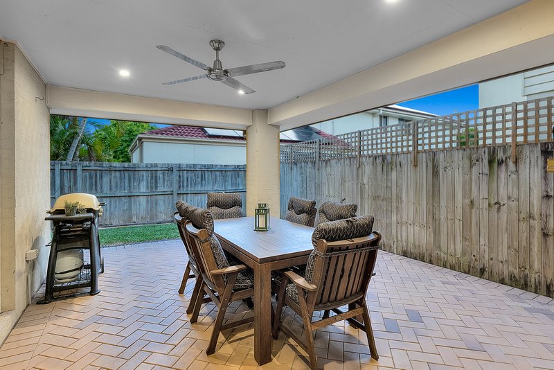 Photo - 9 Allenby Close, North Lakes QLD 4509 - Image 6