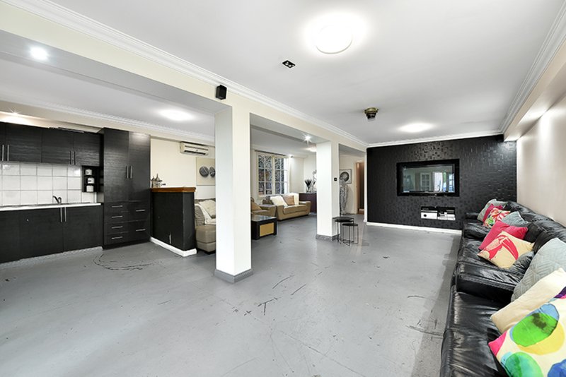 Photo - 9 Allenby Street, Coburg North VIC 3058 - Image 8