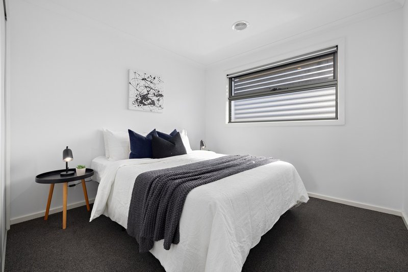 Photo - 9 Alliance Street, Werribee VIC 3030 - Image 11