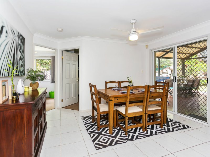 Photo - 9 Altos Court, Mudgeeraba QLD 4213 - Image 8