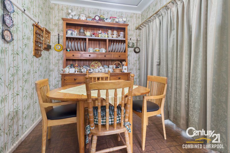 Photo - 9 Amalfi Street, Lurnea NSW 2170 - Image 3