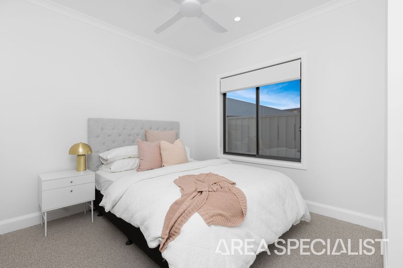 Photo - 9 Amalfi Way, Irymple VIC 3498 - Image 13