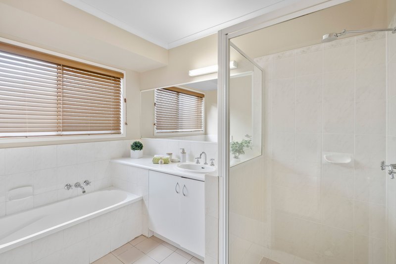 Photo - 9 Ambat Court, Tanah Merah QLD 4128 - Image 7