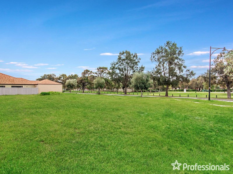 9 Amity Circuit, Shoalwater WA 6169