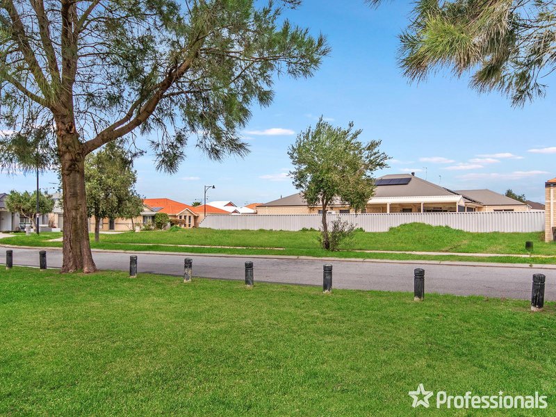 Photo - 9 Amity Circuit, Shoalwater WA 6169 - Image 2