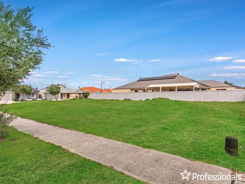 Photo - 9 Amity Circuit, Shoalwater WA 6169 - Image 4