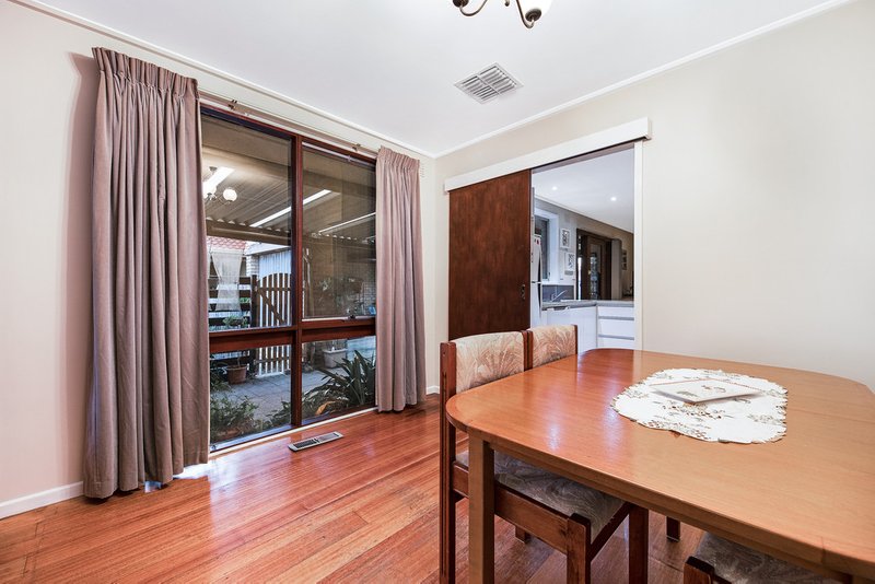 Photo - 9 Andelana Avenue, Wheelers Hill VIC 3150 - Image 4