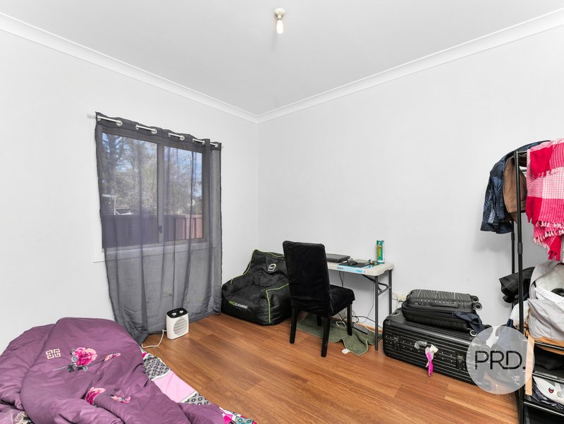 Photo - 9 Annette Avenue, Ingleburn NSW 2565 - Image 7