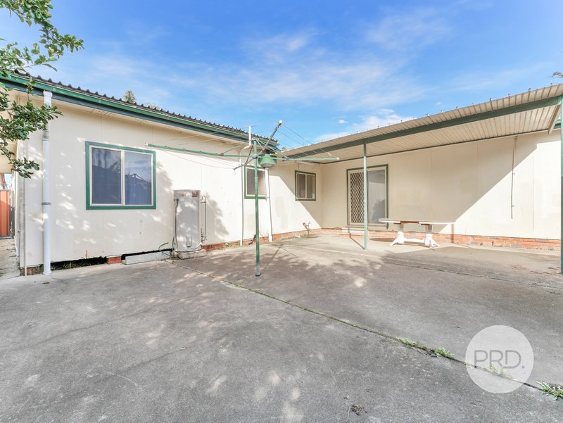 Photo - 9 Annette Avenue, Ingleburn NSW 2565 - Image 9