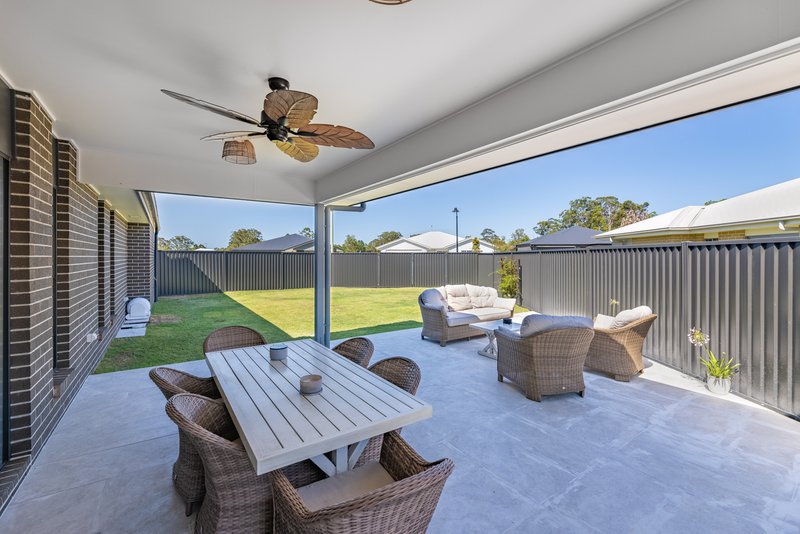 Photo - 9 Appaloosa Street, Woodford QLD 4514 - Image 5