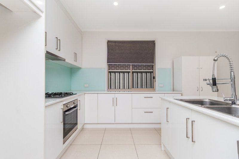 Photo - 9 Apprentice Street, St Clair SA 5011 - Image 2