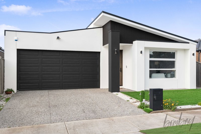 Photo - 9 Argenta Street, Mickleham VIC 3064 - Image 2