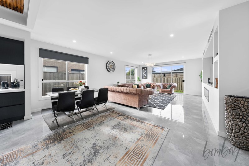 Photo - 9 Argenta Street, Mickleham VIC 3064 - Image 6