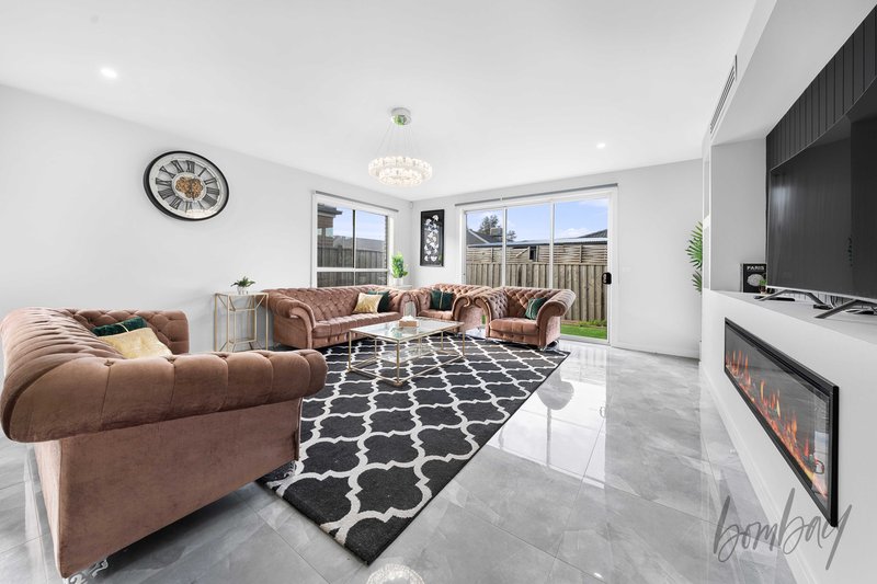 Photo - 9 Argenta Street, Mickleham VIC 3064 - Image 8
