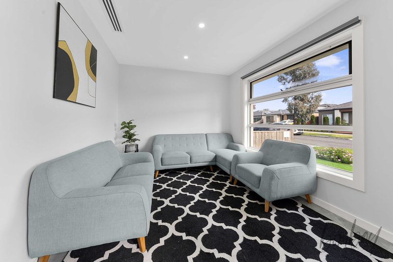 Photo - 9 Argenta Street, Mickleham VIC 3064 - Image 10