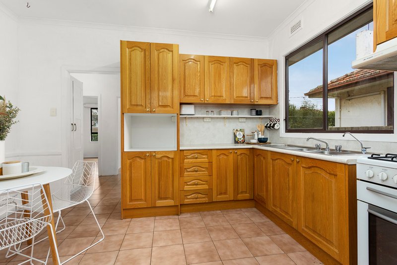 Photo - 9 Argyle Street, Fawkner VIC 3060 - Image 2