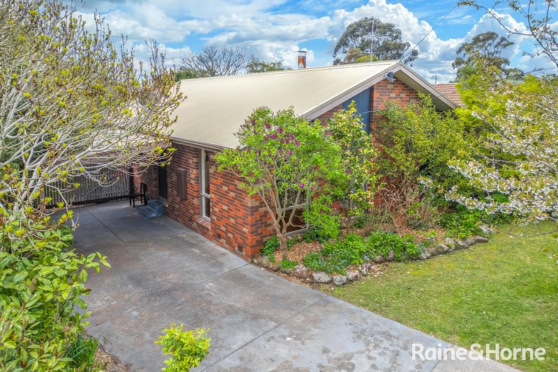 9 Arnold Court, Woodend VIC 3442