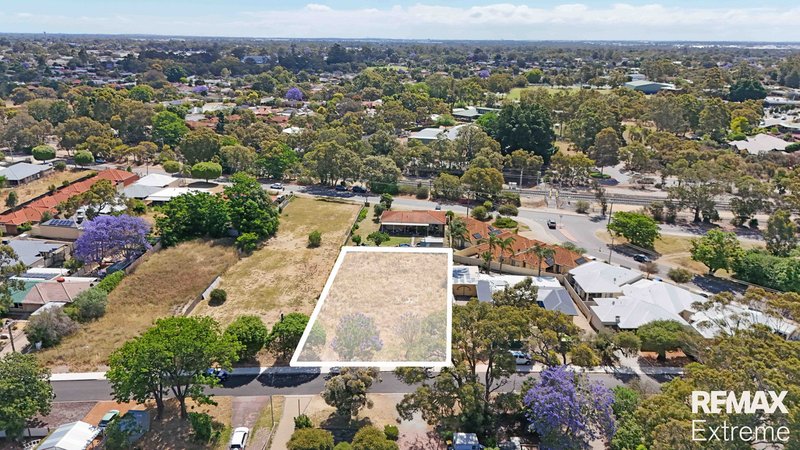 Photo - 9 Arnott Court, Kelmscott WA 6111 - Image 2