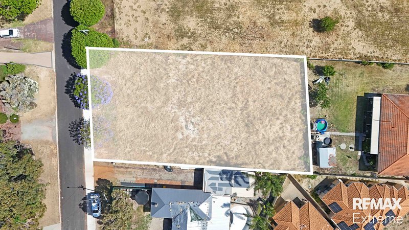 Photo - 9 Arnott Court, Kelmscott WA 6111 - Image 5