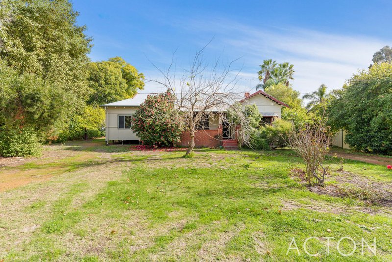 9 Arnott Court, Kelmscott WA 6111