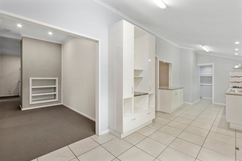 Photo - 9 Arthur Street, Thirroul NSW 2515 - Image 5