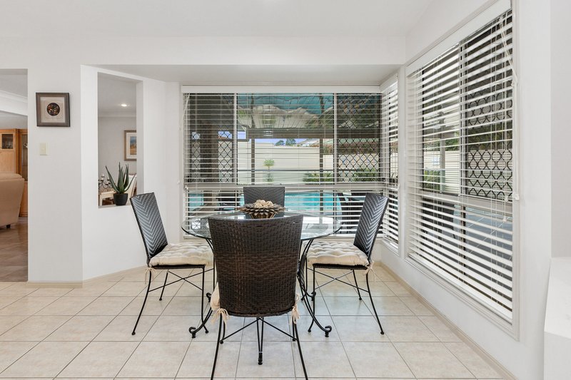 Photo - 9 Ashgrove Place, Banora Point NSW 2486 - Image 12