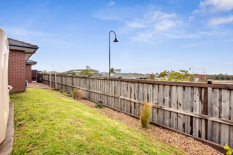 Photo - 9 Astelia Lane, Wallan VIC 3756 - Image 8