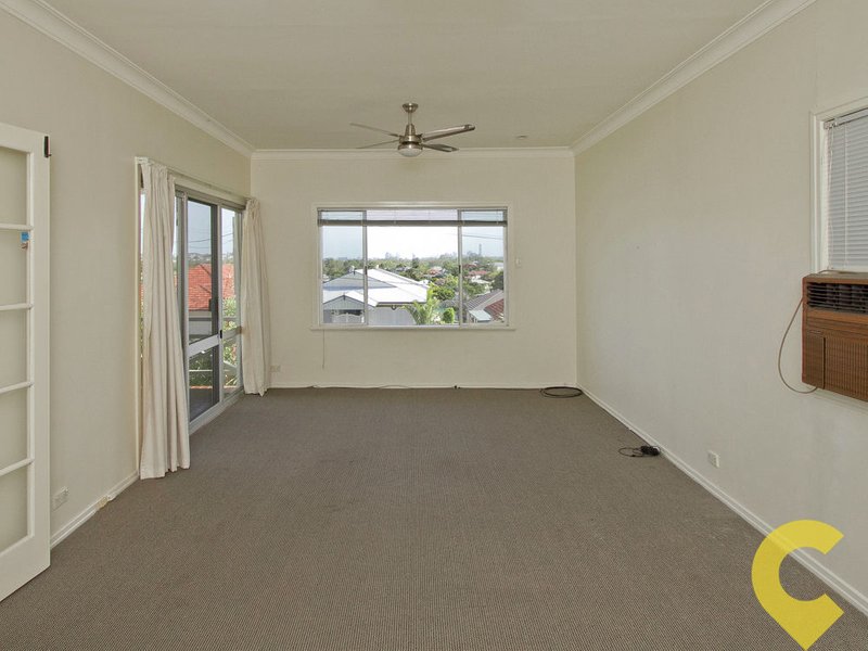 Photo - 9 Aveling Street, Wavell Heights QLD 4012 - Image 7