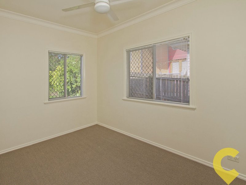 Photo - 9 Aveling Street, Wavell Heights QLD 4012 - Image 13