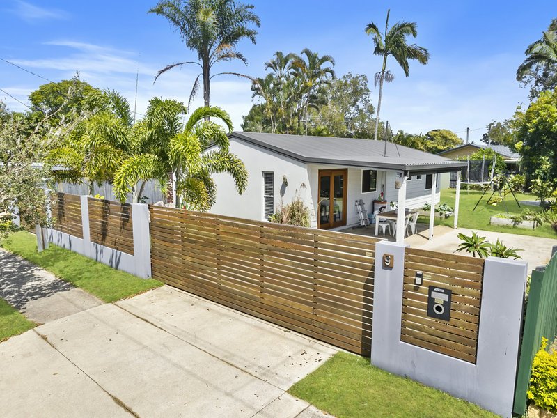 Photo - 9 Avon Avenue, Banksia Beach QLD 4507 - Image