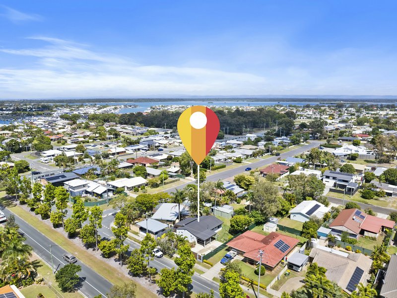 Photo - 9 Avon Avenue, Banksia Beach QLD 4507 - Image 2