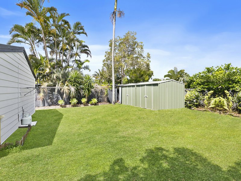 Photo - 9 Avon Avenue, Banksia Beach QLD 4507 - Image 12