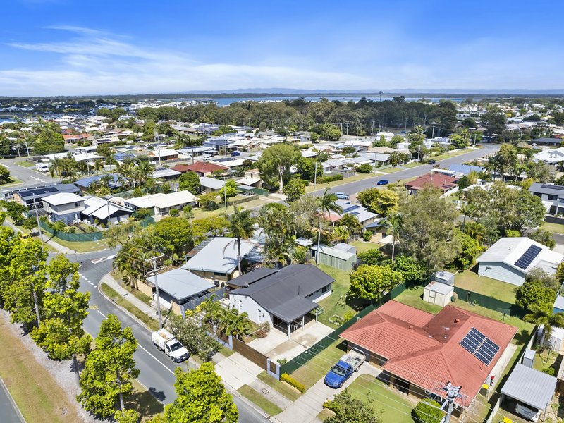 Photo - 9 Avon Avenue, Banksia Beach QLD 4507 - Image 19