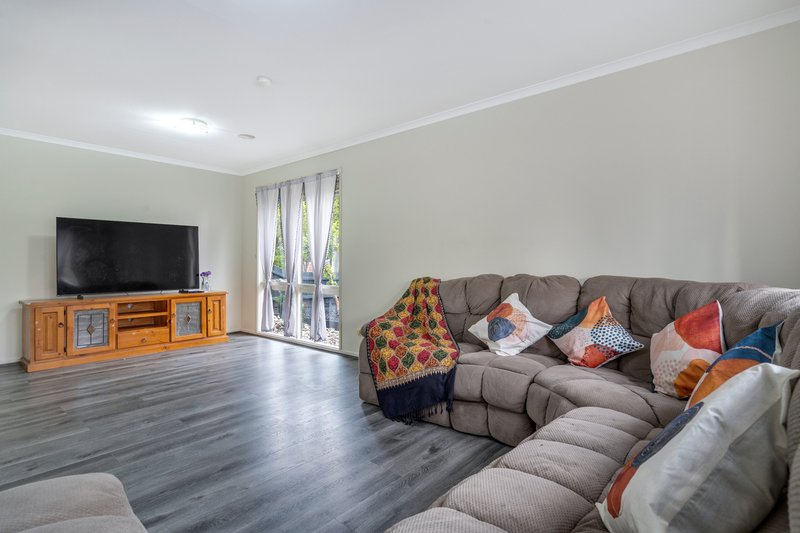 Photo - 9 Balcombe Court, Craigieburn VIC 3064 - Image 3