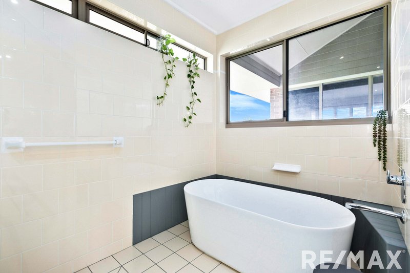 Photo - 9 Balmoral Court, Urraween QLD 4655 - Image 25