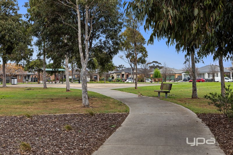 Photo - 9 Bamburgh Street, Derrimut VIC 3026 - Image 16