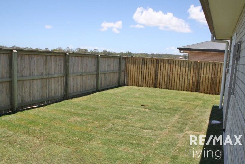 Photo - 9 Bandt Close, Burpengary QLD 4505 - Image 8