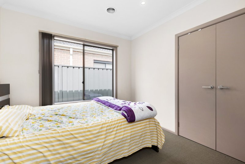 Photo - 9 Bangalay Rise, Wollert VIC 3750 - Image 11