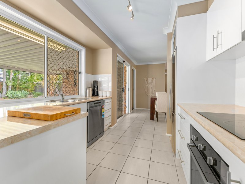 Photo - 9 Bangalow Crescent, Raceview QLD 4305 - Image 10